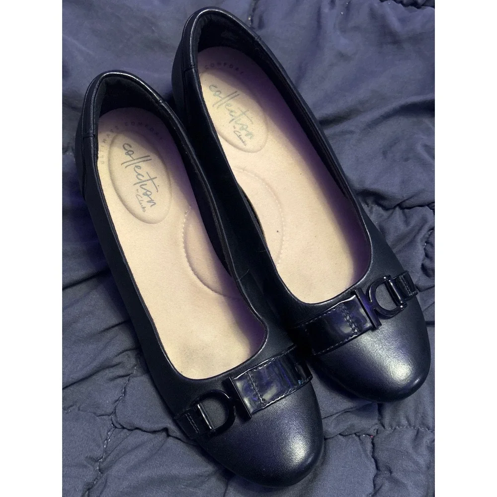 Clarks Collection Women's Black Leather Wedge Pumps Buckle Detail Size 7